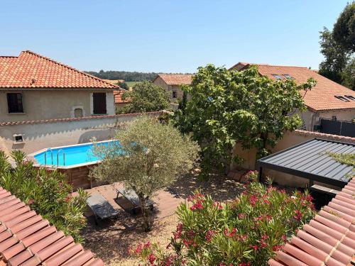 Family break in Perigord swimming pool and green tourism gîte à louer Ponteyraud