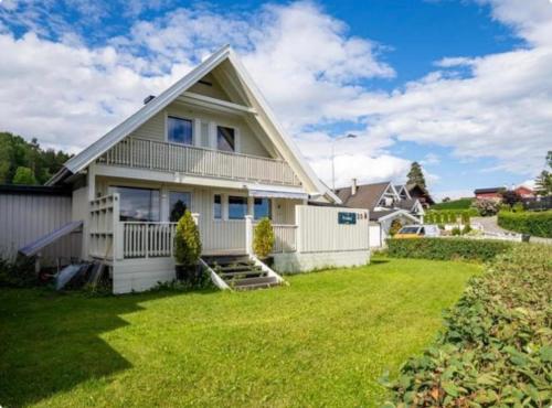 Cozy four bedroom House direct to forest close to sea, city and all amenities in Hamar
