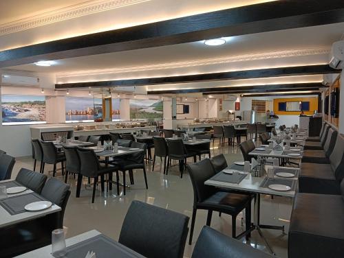Restaurant, Downtown Business Hotel in Chengalpattu