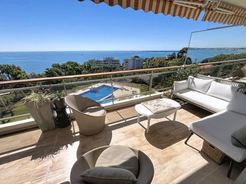 Apartment 2 Bdr panoramic sea view Pool AC Parking