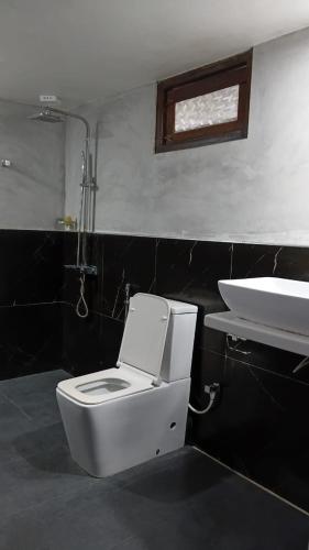 sea breeze villa nilaveli - image 3