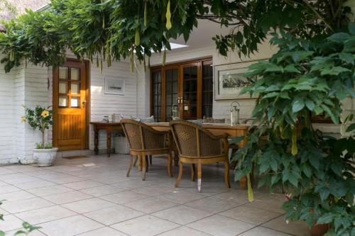 Grace Guest House – Bryanston, DC