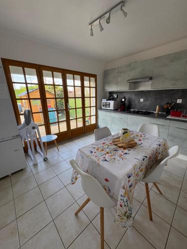 Listing, one bedroom MT Family in Bruere-Allichamps
