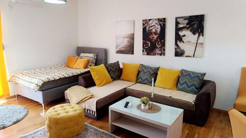 Gina Apartment