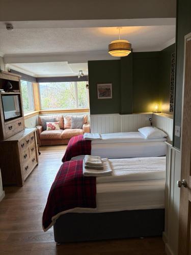 Double or twin room, superior, mountain view
