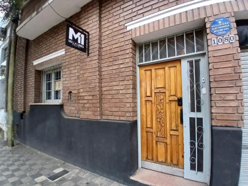 Exterior view, MillaUno Hostel in Cordoba