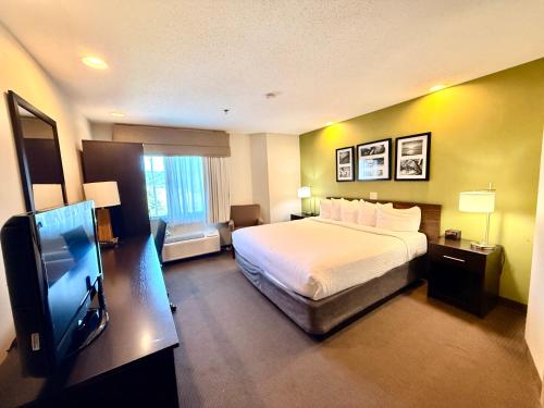 Sleep Inn & Suites Niantic North in Niantic