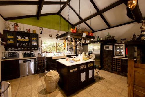 ห้องครัว, Casa de Pedras Alvas in โกเดโกโซ