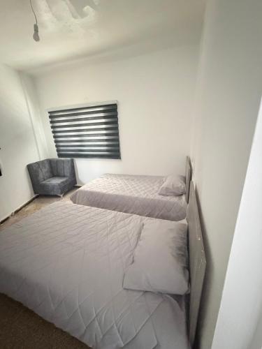 Neue renovierte Wohnung mit Meerblick und große Balkon in tripoli ,Qalamoun in Al Qalamun