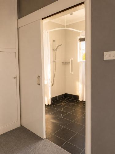 The Coast Yard B & B and Garden Chalets Room Type - Family Room - Disability Access (dogs welcome)