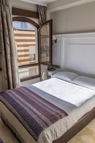 Single Room image 2