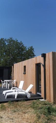 Studio bois Le Colibri à Chambley (Studio bois Le Colibri a Chambley) in Mars-la-Tour