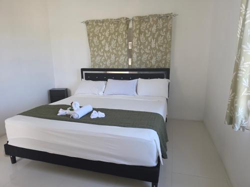 Ackee Haven Comfortable Spacious Home in Poor Mans Corner