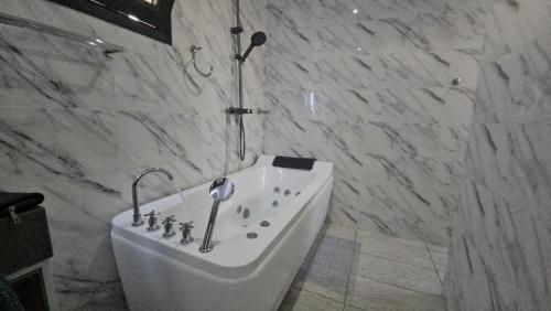 RESIDENCE Hkn in อาบิดจัน