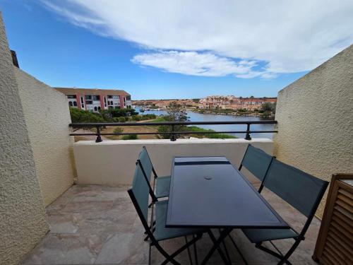 Vue sur lac - Piscine - Clim - Barbecue - 5 pers