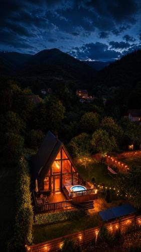 Valdo Cabin