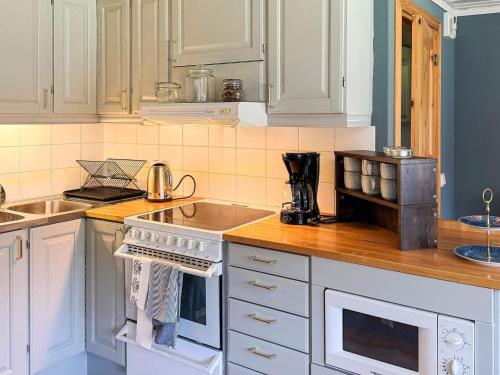 Удобства, 4 person holiday home in BRUNNSKOG in Glava