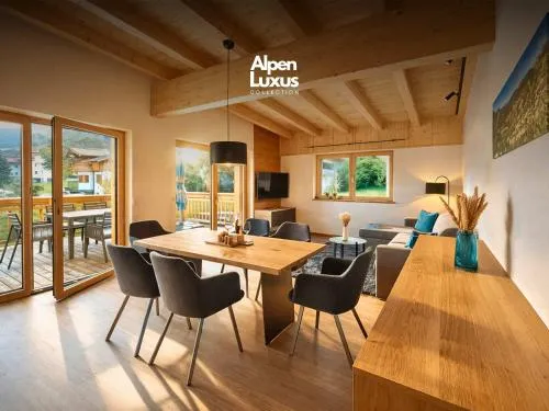 ZILLERHEART - Apartment with Balcony & Mountain View in Fügen, Österreich