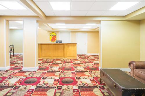 Lobby, Motel 6 London, KY in London (KY)