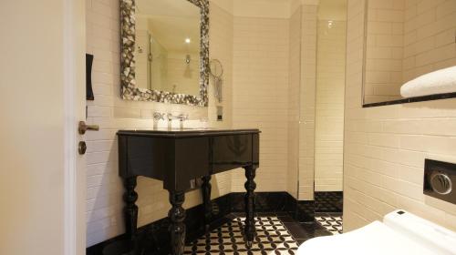 The LaLit London, Londyn (zdjęcie 8)