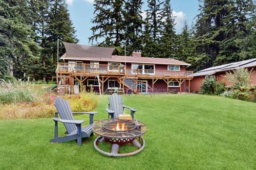 Deer Lake Escape in Clinton (WA)