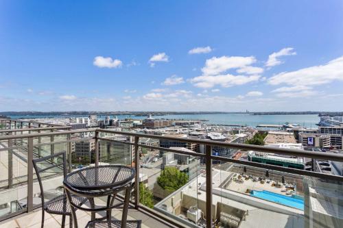 Stunning studio -Gym, Pool & Parking Zodiak Stays, Auckland