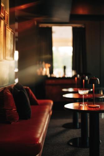 Dexter Hotel 4