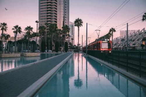 California Dreams Hostel - Downtown 2