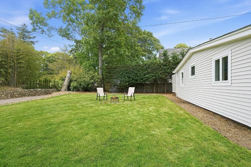Modern Hampton Bays Cottage near BEACHES & TOWN cottage - image 5