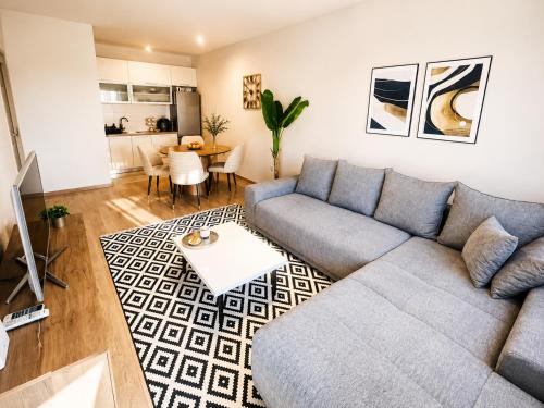 Astra Apartment City Kvart near BIG Fashion Center