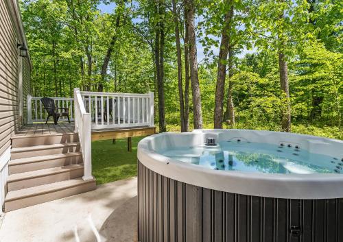 Fields & Trails - Expansive Sports Fields, Trails & Hot Tubs Retreat in Lacota