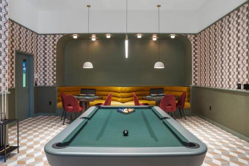 Central Boston 2BR Retreat near Harvard & Transit