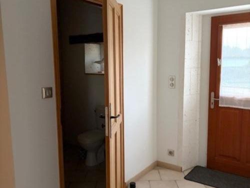 Studio cosy proche de Brantôme avec jardin partagé (Studio cosy proche de Brantome avec jardin partage) in บร็องตูม
