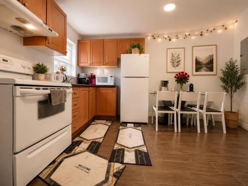 ChinaTown Boutique Rooms in Dufferin Grove