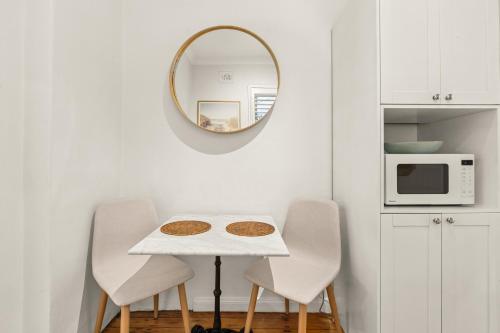Prime Manly Location - Beach & Wharf Nearby - image 11