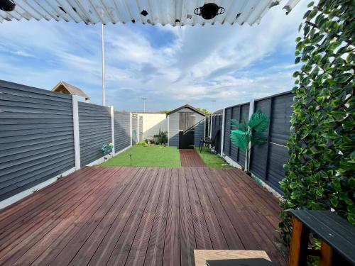 Garden, Private Garden Suite with Exclusive Living Room - Shared Home in Maynooth