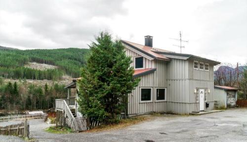 Riverside rooms, apartments, cabins in Gol