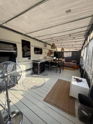 2 bedrooms, 4 beds