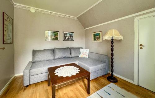 숙소 외관, Gorgeous Home In Vimmerby With Kitchen in 에드세룸