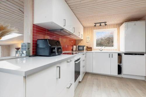 84136-Ebeltoft-Enebaerstien-10 - image 4