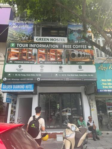 Green Hostel Hanoi 2 in Dong Xuan Market