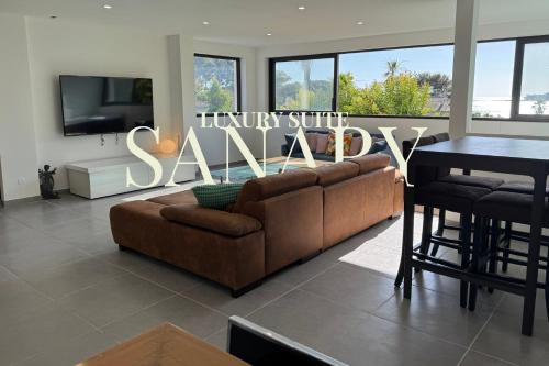sanary/vue mer/plage/jacuzzi/3 chambres/parking