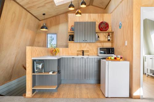 Tampilan eksterior, Roberts Retreat - Auckland Holiday Home in Cornwallis