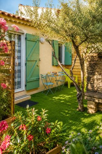 L'Isle-sur-la-Sorgue - Gîte de l'Olivier classé, climatisé, jardin, parking gratuit, centre-ville à 5 min à pied