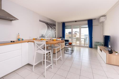 #47 Staywizus - Californie 1 BDR AC Garage Sea view terrace 1 min to beach