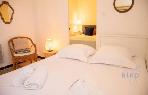 Beautiful authentic apartment in the heart of old Antibes - image 5
