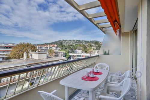 Nice apartment close to the Croisette - image 5