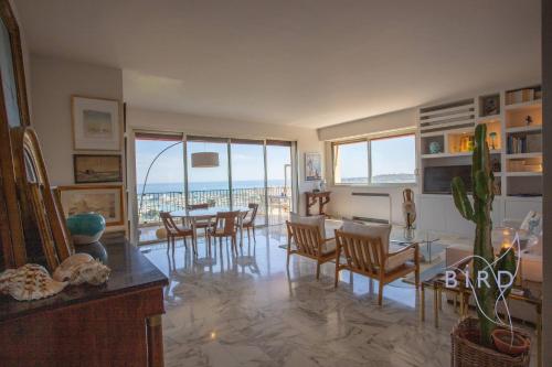 Attrezzature e servizi, Smart flat in Antibes sea view AC parking and pool in La Pagane