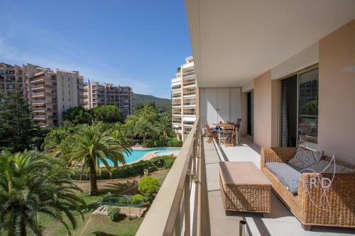 Beautiful apartment on the edge of the golf course - Location saisonnière - Mandelieu-la-Napoule