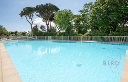 Magnificent 2-bedroom apartment with terrace near the sea and golf course - Location saisonnière - Mandelieu-la-Napoule